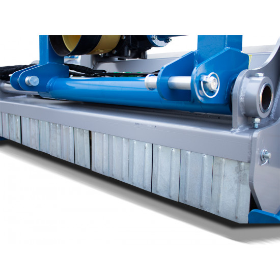 Мулчер шредер тежък тип с изместване и подбирачи 200 см. Graecus CERBERUS STRONG200