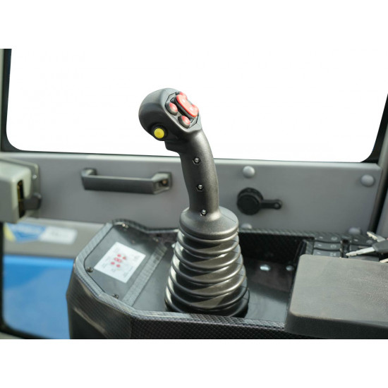 Телескопичен челен товарач с кабина и 4х4 Graecus T-LD23 Cab