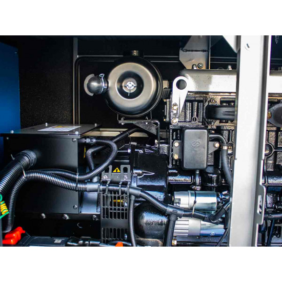 Трифазен дизелов генератор затворен тип с основа, 23 kVA с водно охлаждане и автоматичен превключвател Graecus GD23