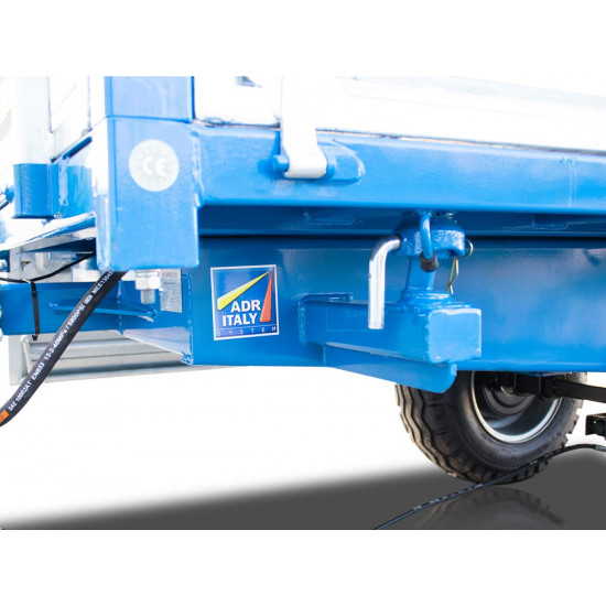 Ремарке едоосно с капацитет 3000 кг.с три-странно хидравлично изсипване Graecus MT3000-3H